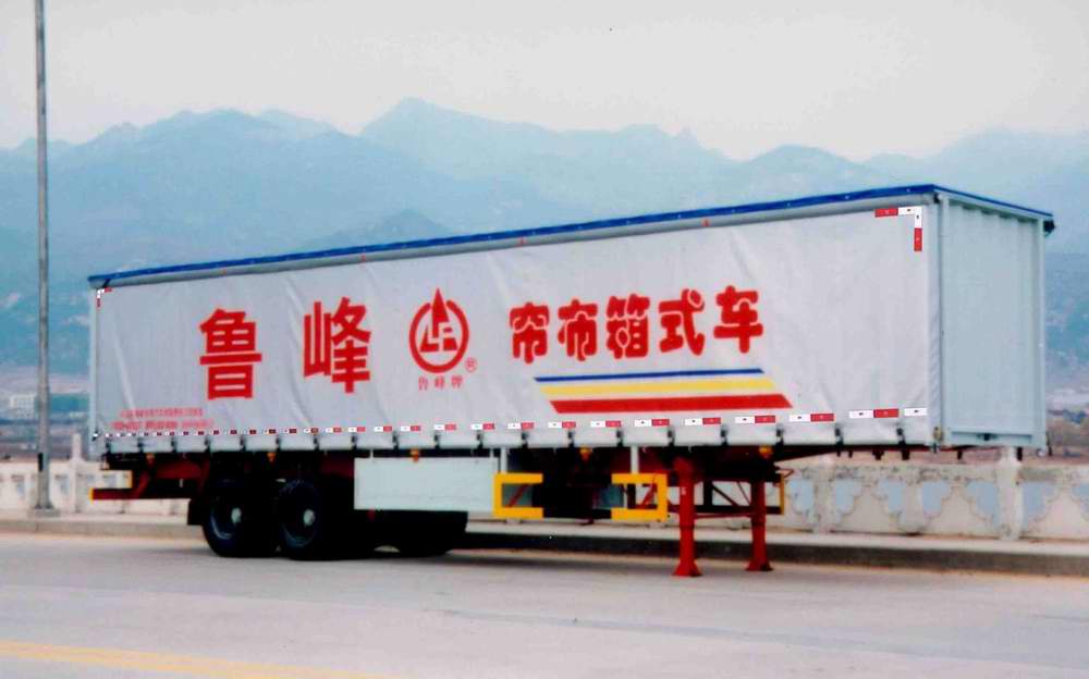 鲁峰厢式运输半挂车 st9270xa