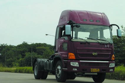 凌野牵引汽车 nj4180dbw