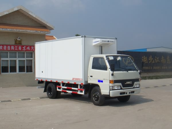 湖北江南 江特 116马力 4×2 冷藏车(JDF5060XLCJ)
