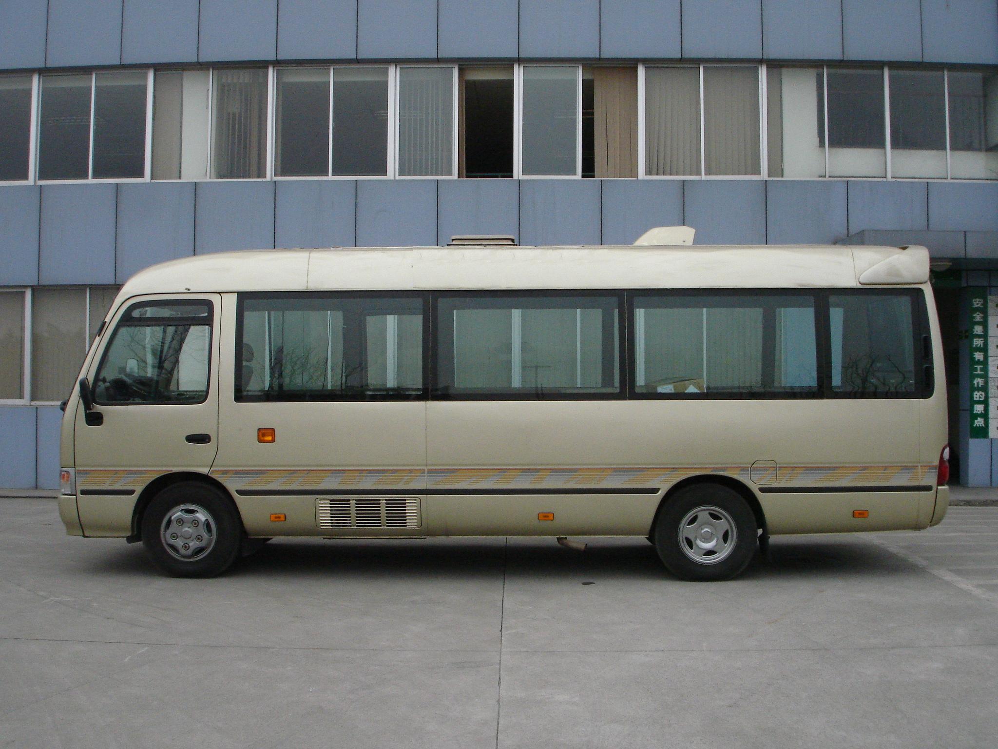 柯斯达(coaster)客车 sct6703xzb53l