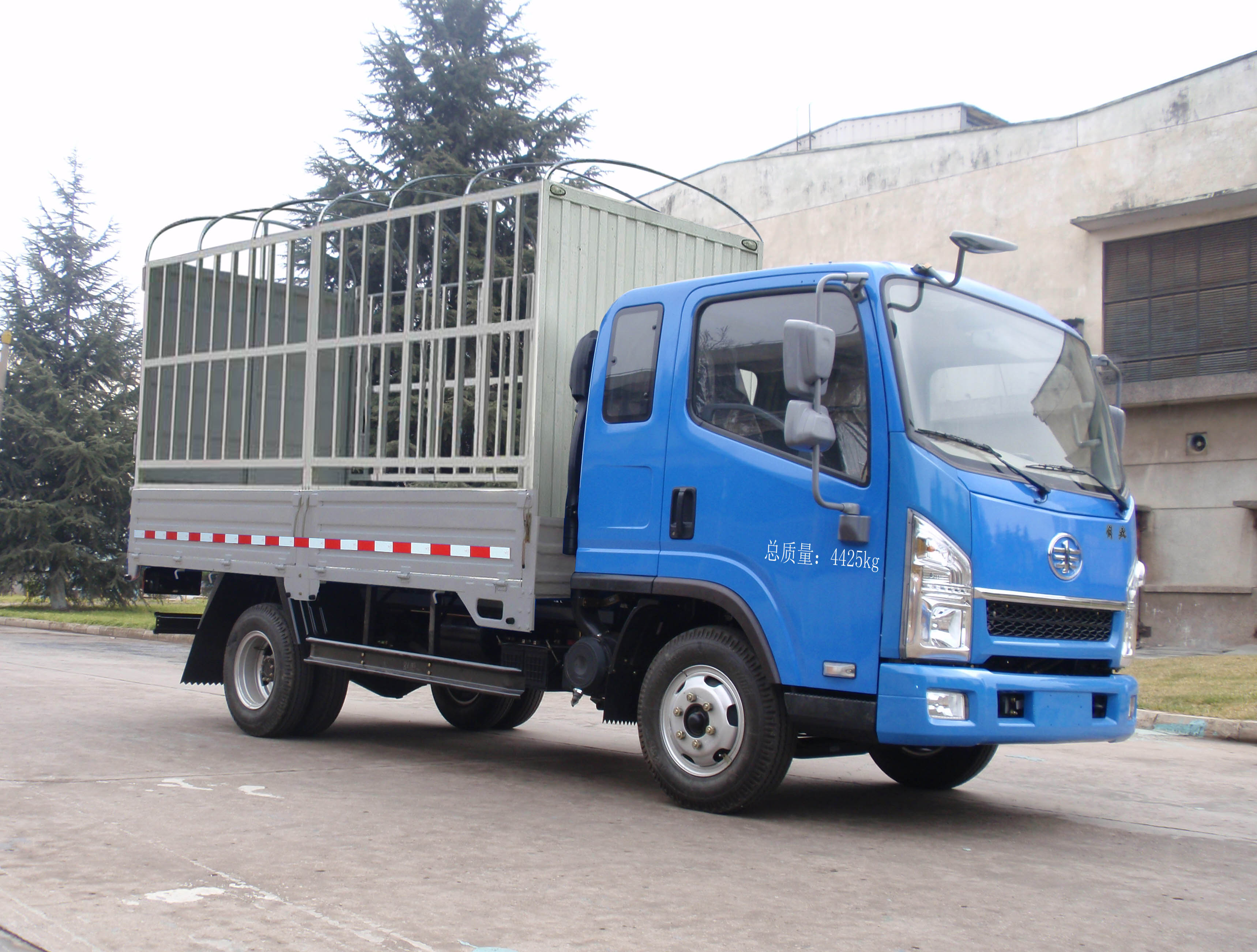 解放仓栅式运输车 ca5044ccypk26l2r5e4