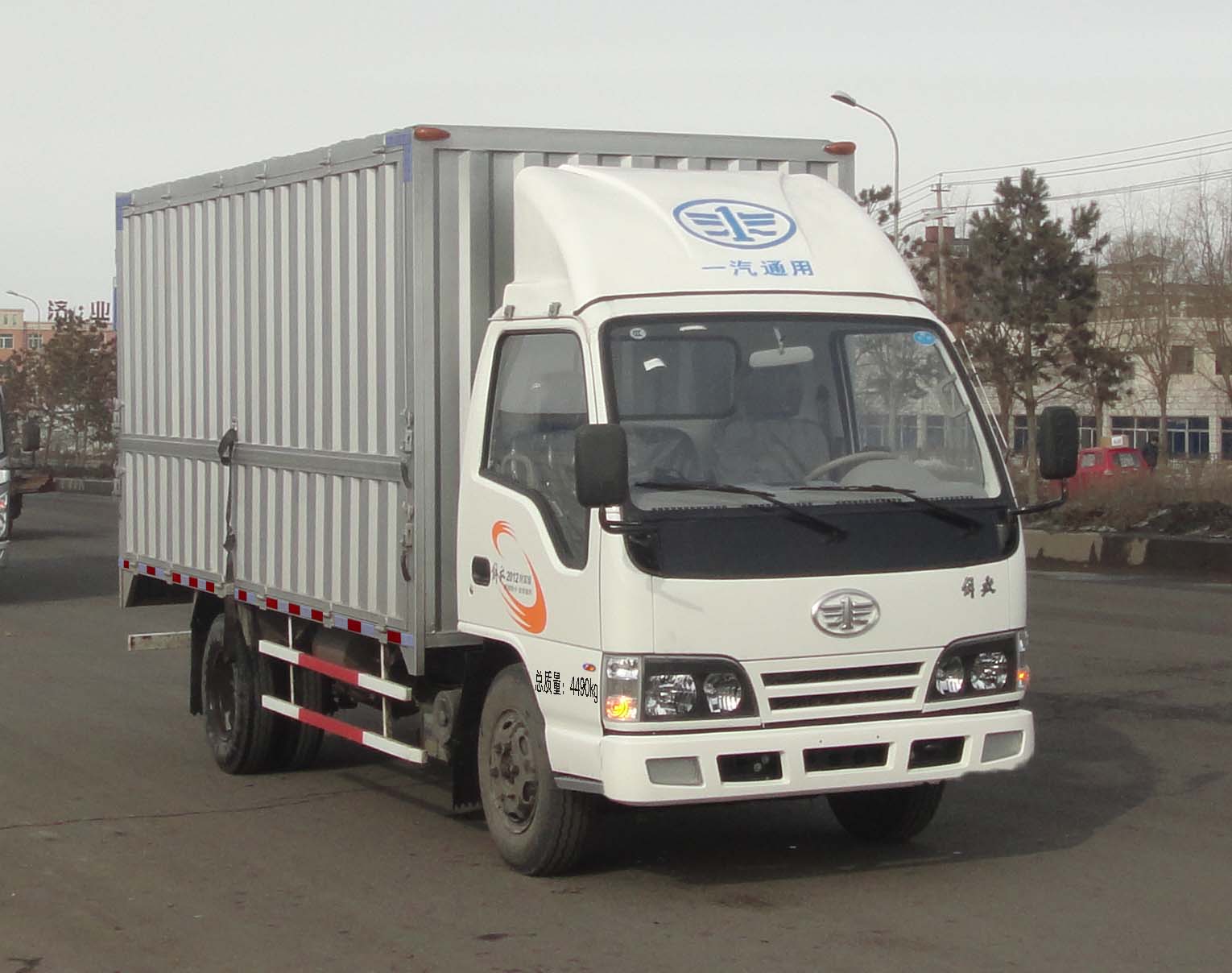 解放翼开启厢式车 ca5041xykk26l3e4-2