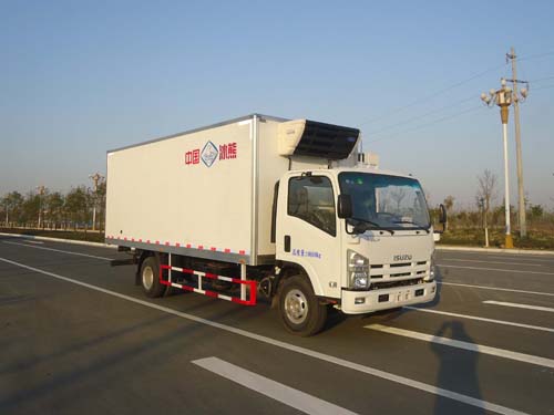 河南冰熊 176马力 4×2 冷藏车(bxl5101xlc)