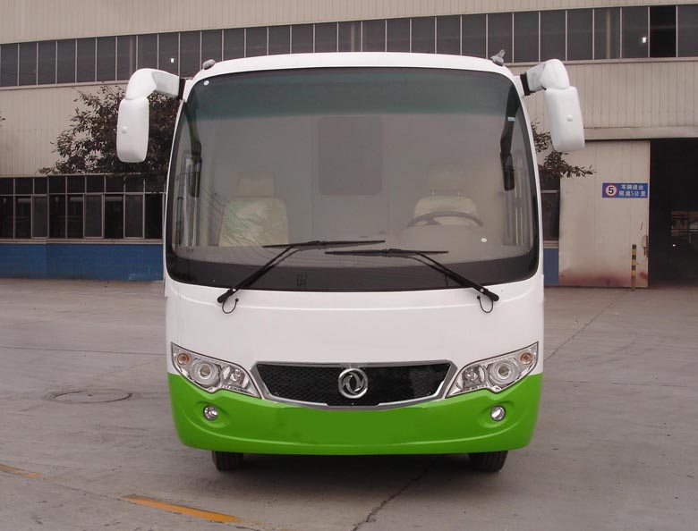 东风eq5040xxyn-50 厢式运输车