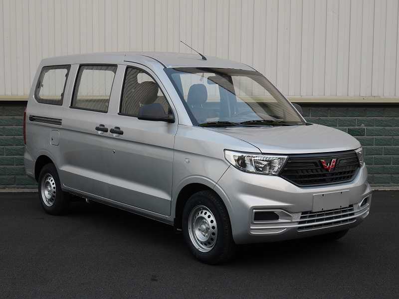 五菱多用途乘用车 lzw6448btvy
