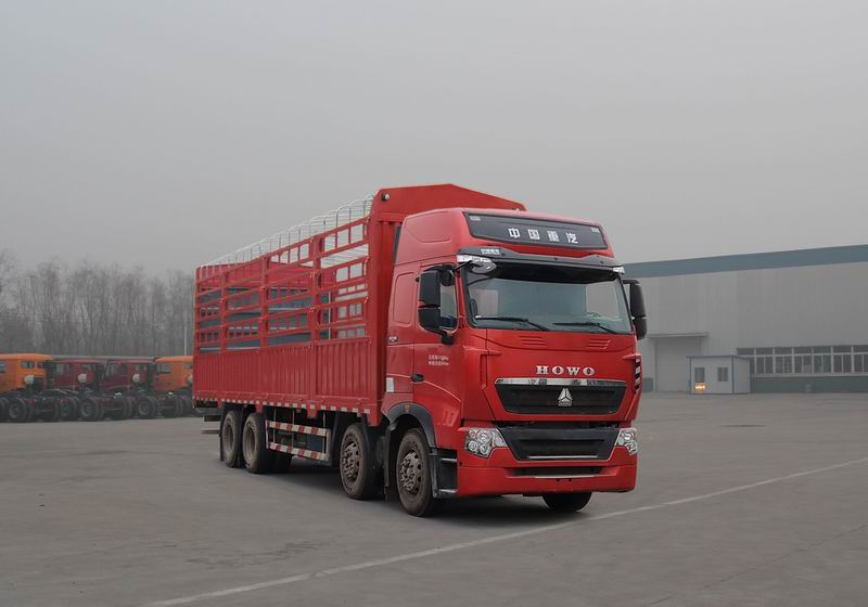 豪沃仓栅式运输车 zz5317ccyv466hf1h