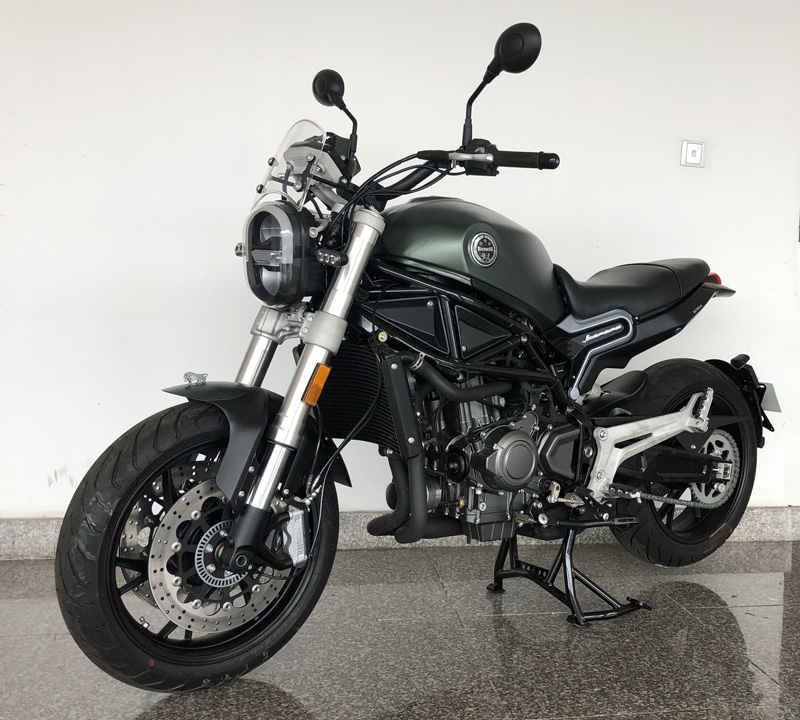 贝纳利两轮摩托车 bj750-6