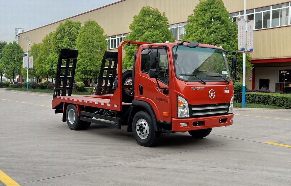 大运平板运输车 cgc5049tpbhde33e