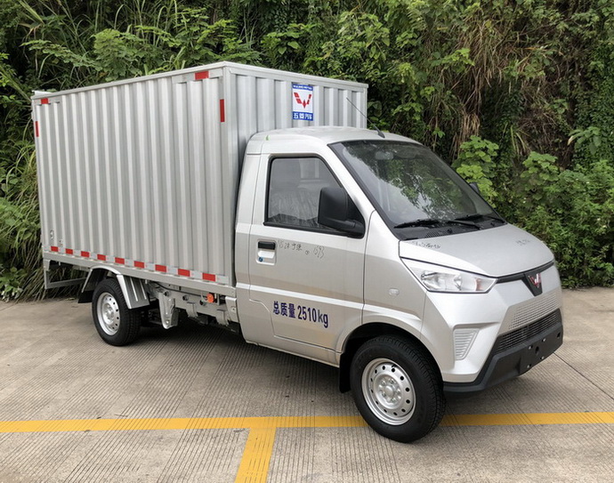 五菱纯电动厢式运输车 gxa5039xxyev