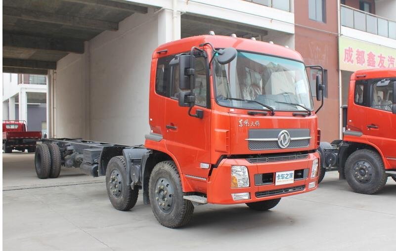 东风天锦康机245马力前四后四8.6米高栏