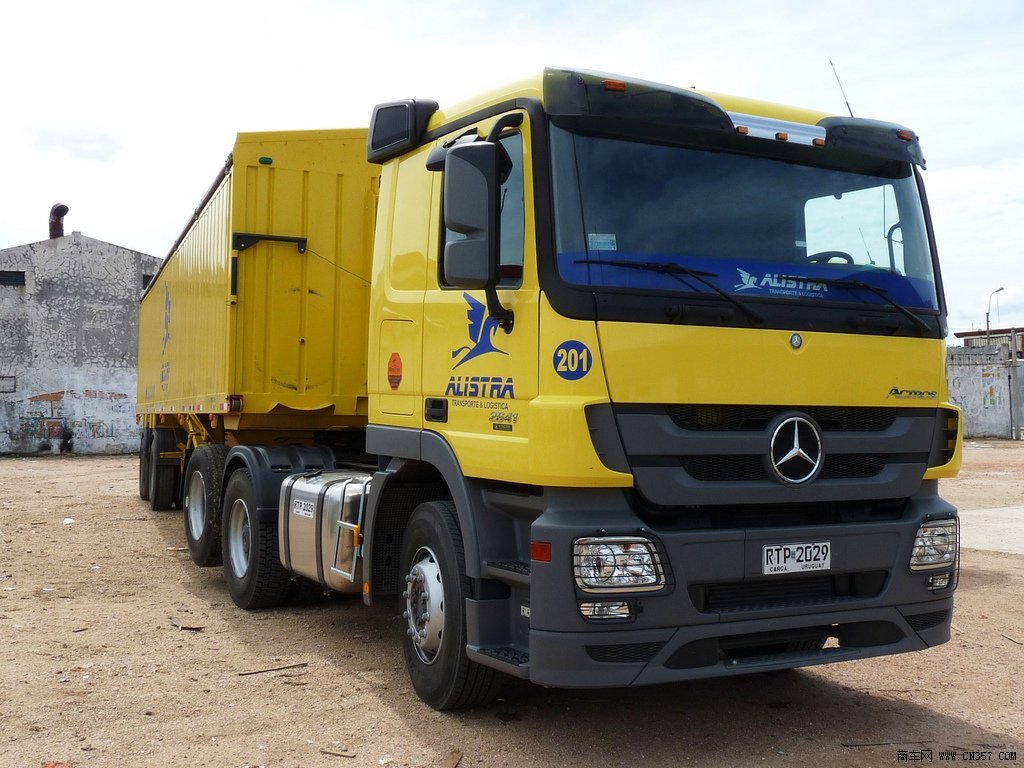 奔驰/benz actros系列 重卡 408马力 6×4 牵引车 2641