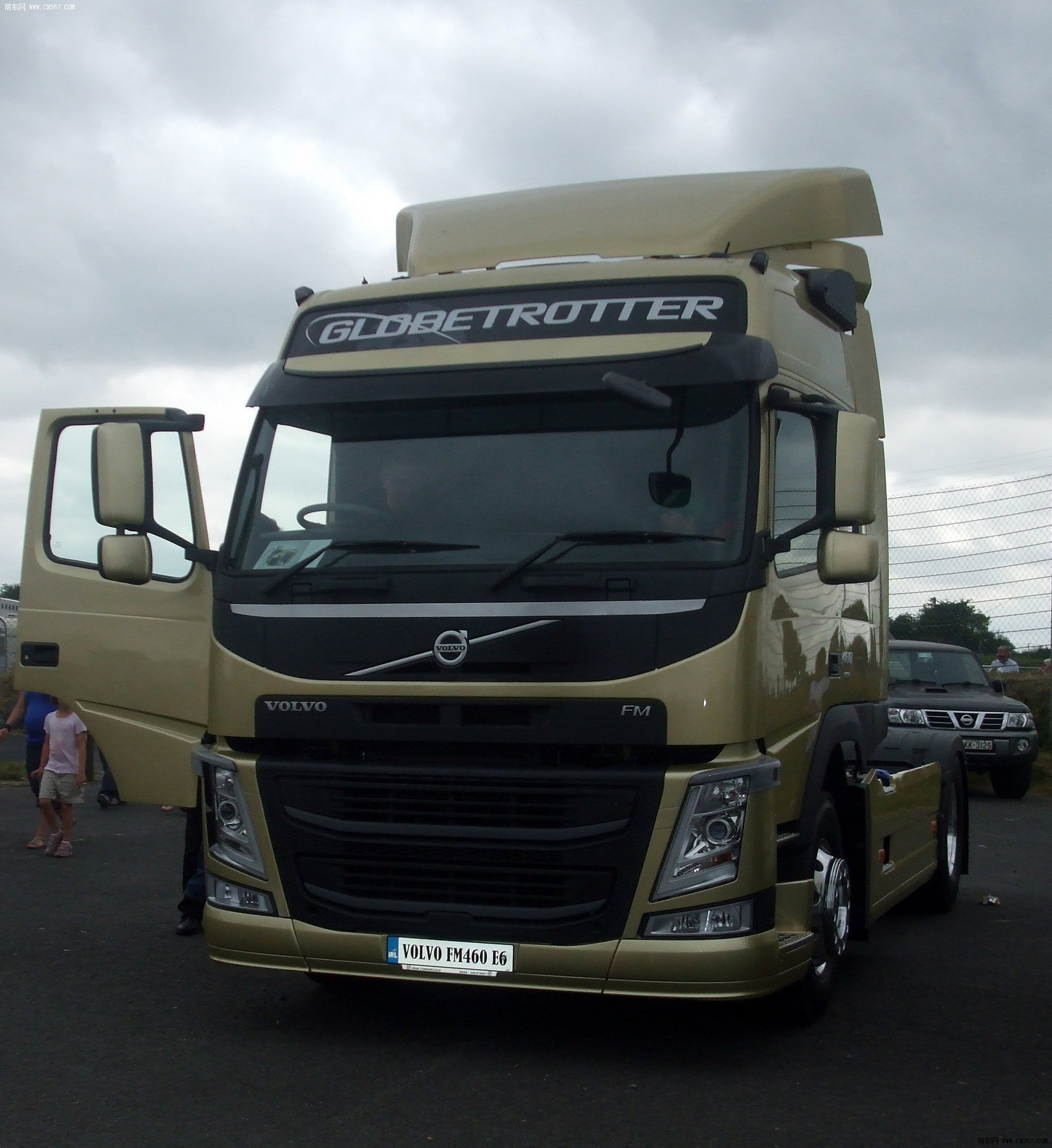 沃尔沃/volvo fm系列 重卡 460马力 6×2 牵引车 fm460 62 t b