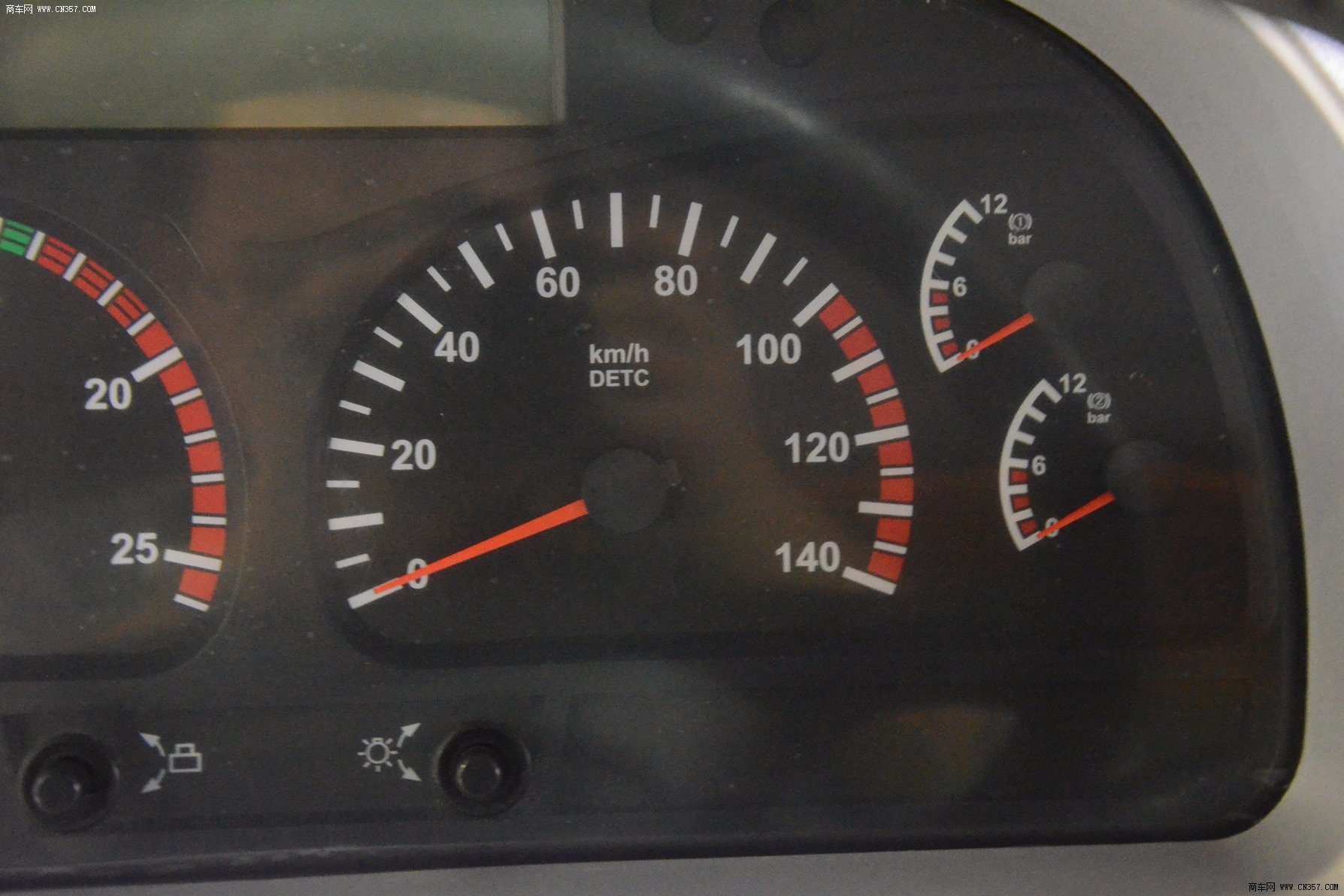 陕汽 德龙m3000重卡 290马力 6×4 渣土车(sx3256mm354)返回列表查看