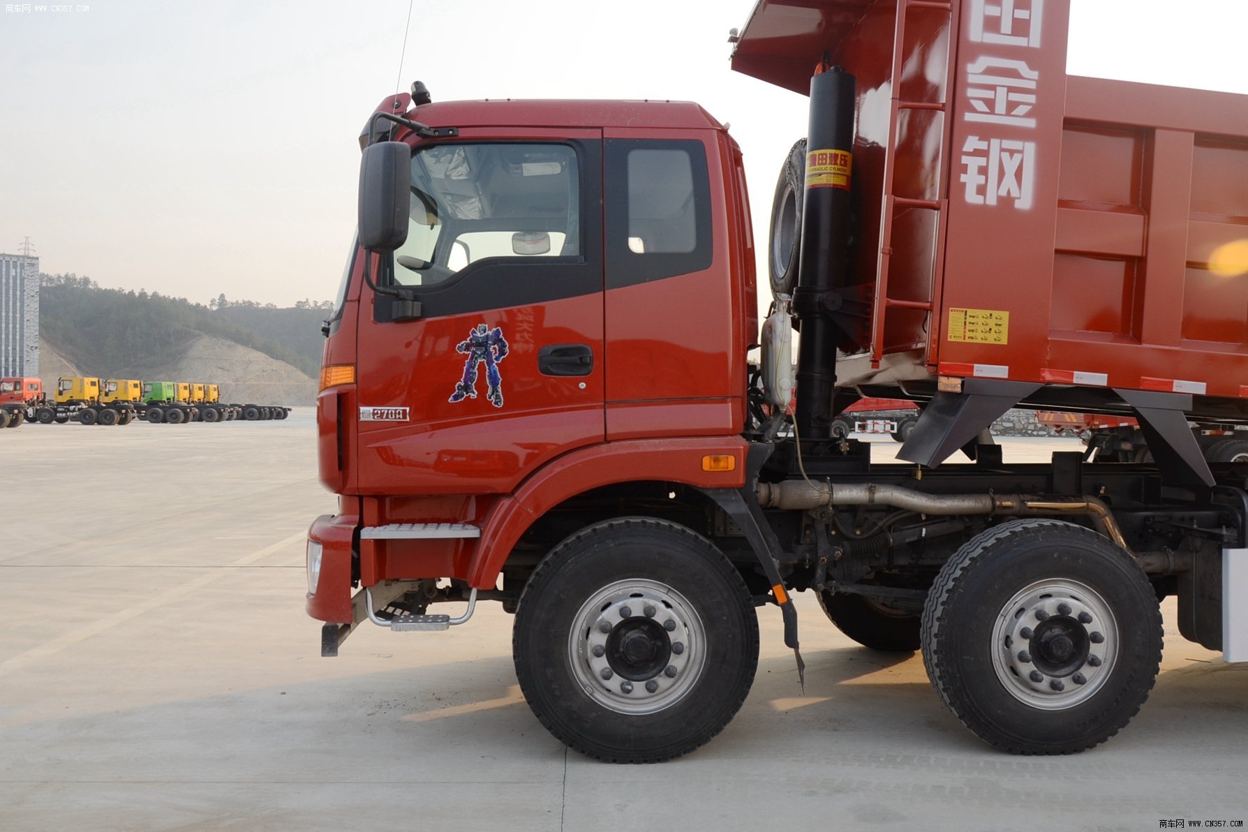 福田 欧曼etx 重卡 270马力 8×4 自卸车 bj3312dmpjc-xa