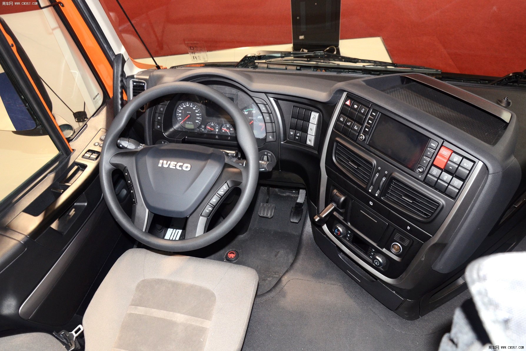 依维柯/iveco stralis系列 重卡 500马力 6×2 牵引车 as440s50ty/pt