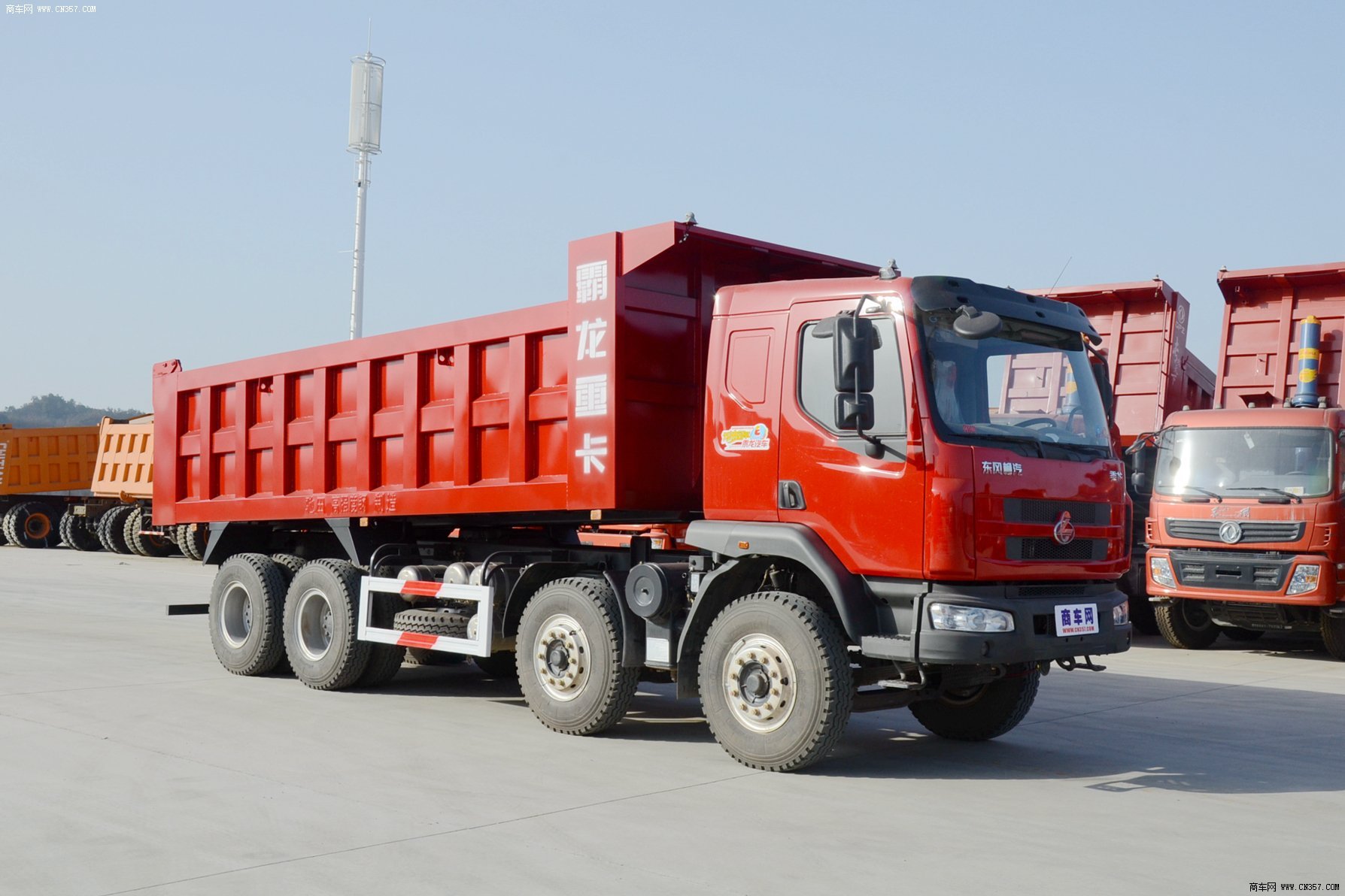 东风柳汽 乘龙 重卡 260马力 8×4 自卸车 lz3310reb