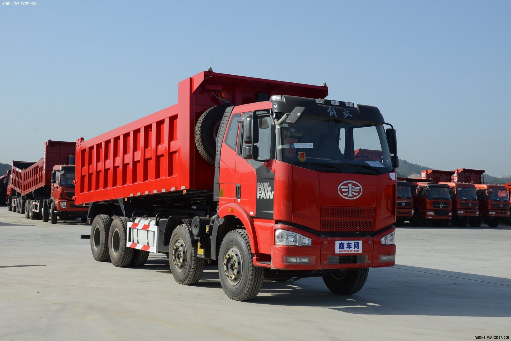 一汽解放 解放j6p 重卡 280马力 8×4 自卸车 ca3310p63k2l3t4e