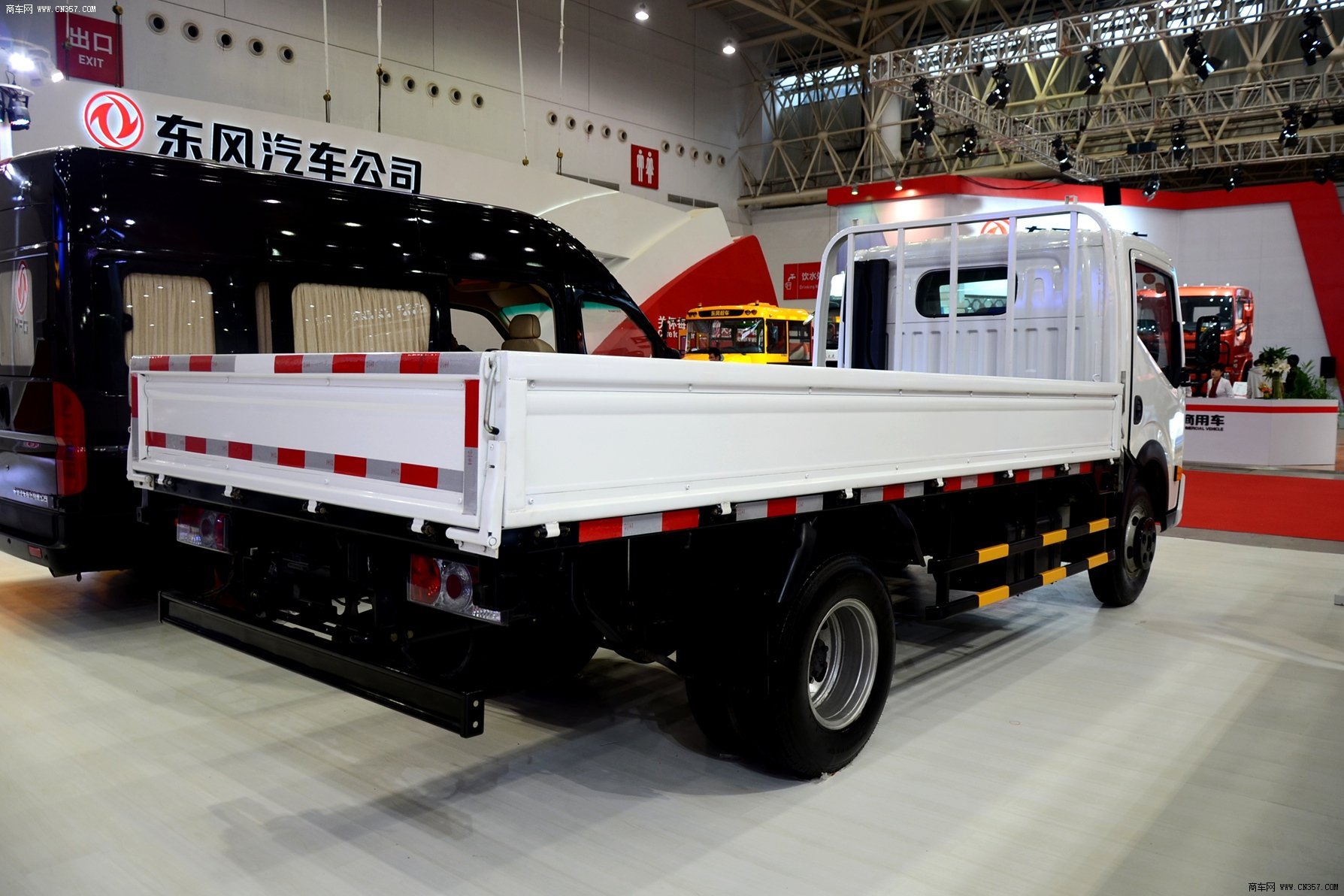 东风股份 凯普特 130马力 栏板式 单排 轻卡 eq1050s4bdd