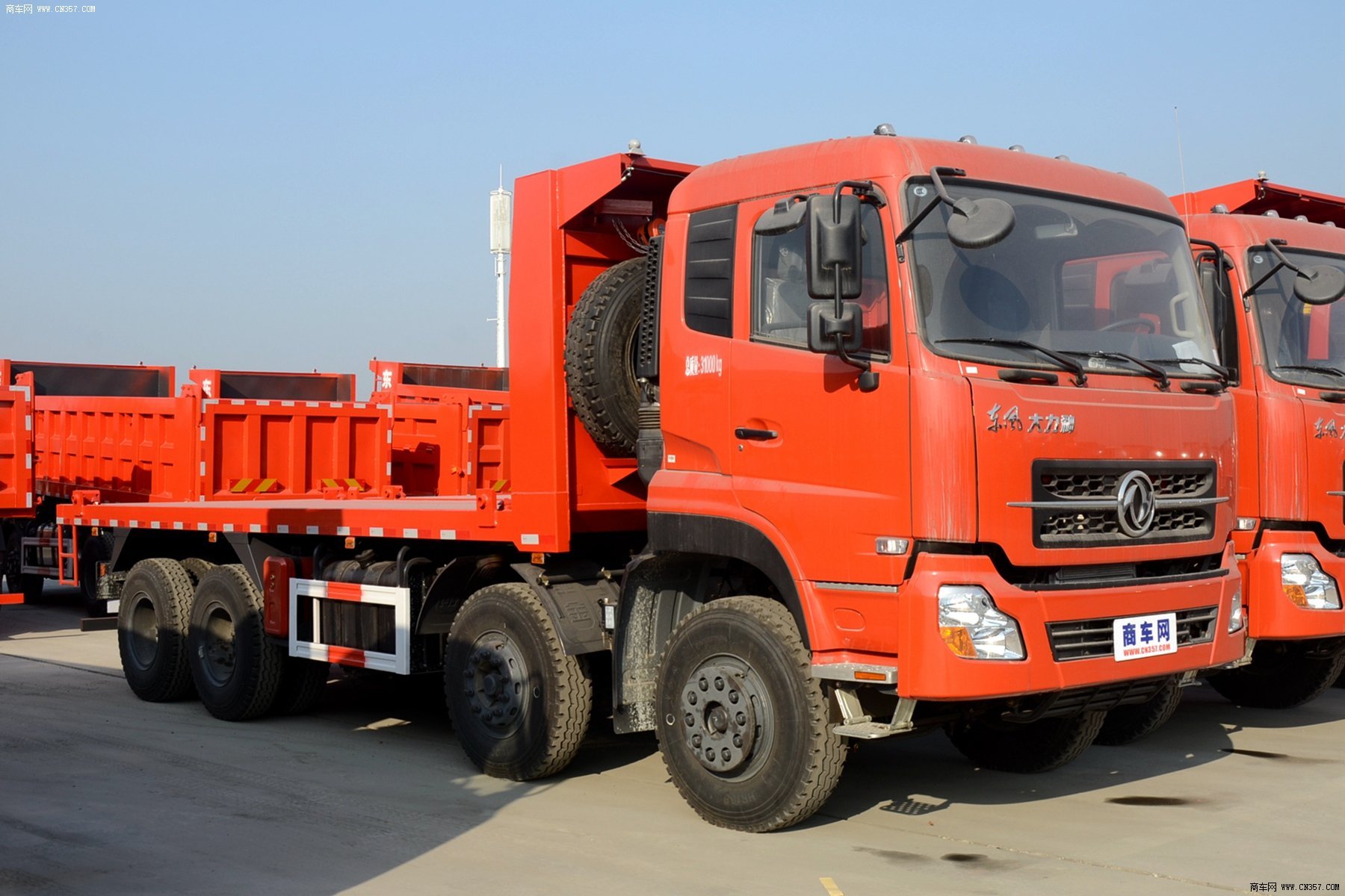 东风 大力神 重卡 292马力 8×4 轻量化自卸车 dfl3310a20
