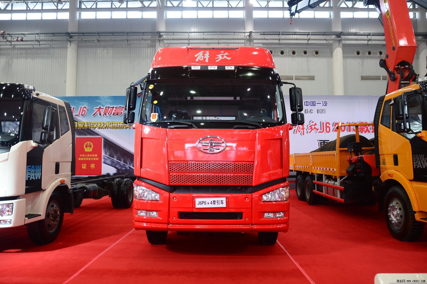 解放j6p 重卡 420马力 6×4 牵引车 ca4250p66k24t1a1he4
