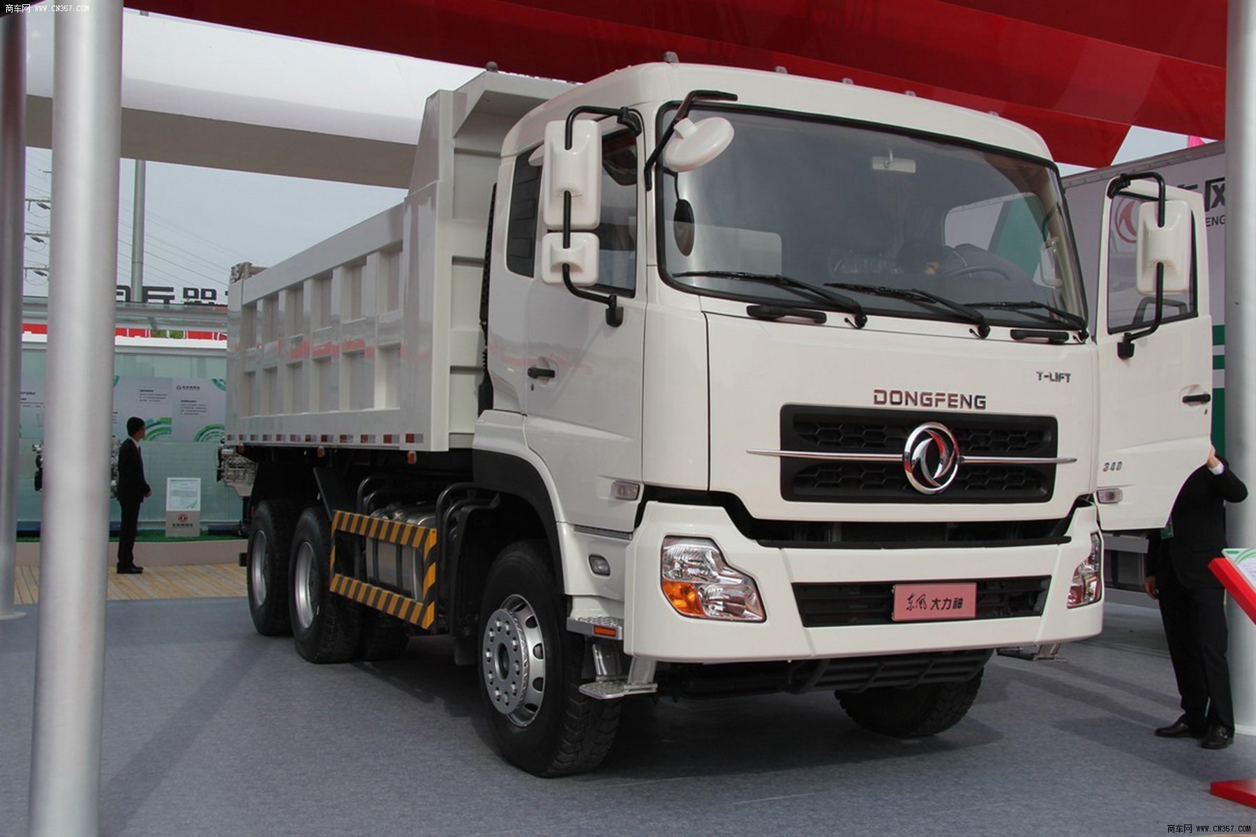 东风 大力神 重卡 340马力 6×4 自卸车 dfl3250aw