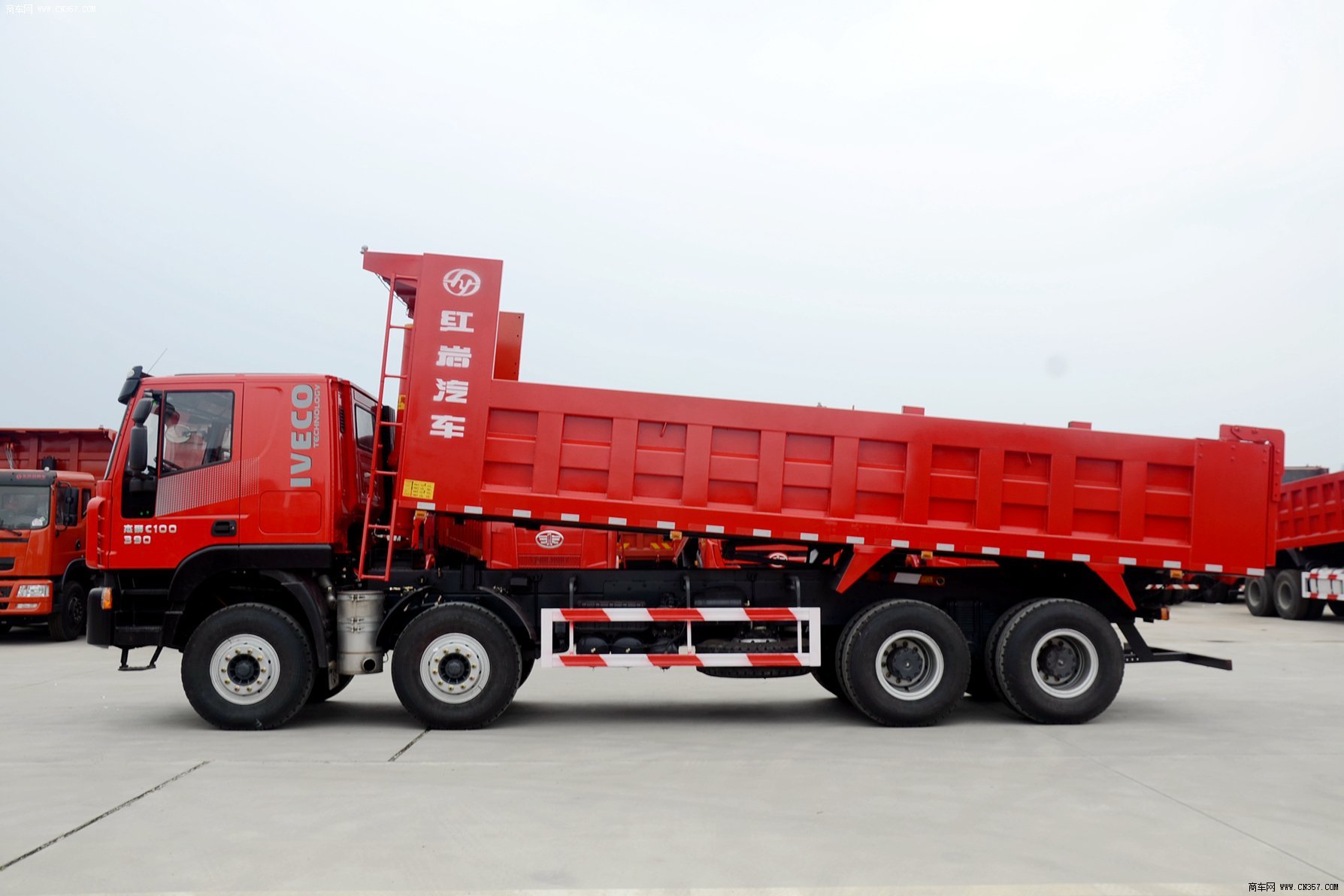 红岩 杰狮c100 重卡 390马力 8×4 自卸车 cq3315htg396