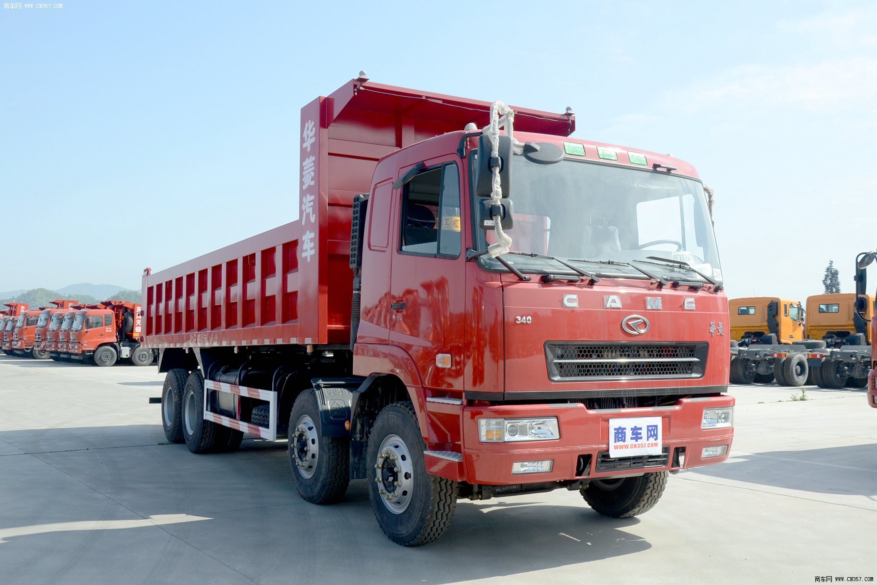 华菱汽车 星凯马 重卡 340马力 8×4 自卸车 hn3310p34dlm3
