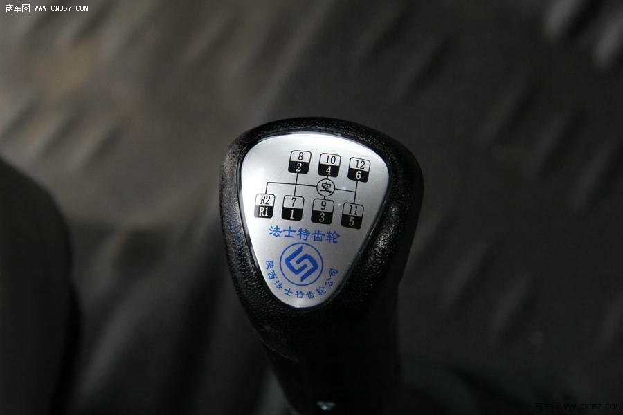 东风柳汽 霸龙m7 重卡 430马力 6×4 牵引车 lz4251qdca