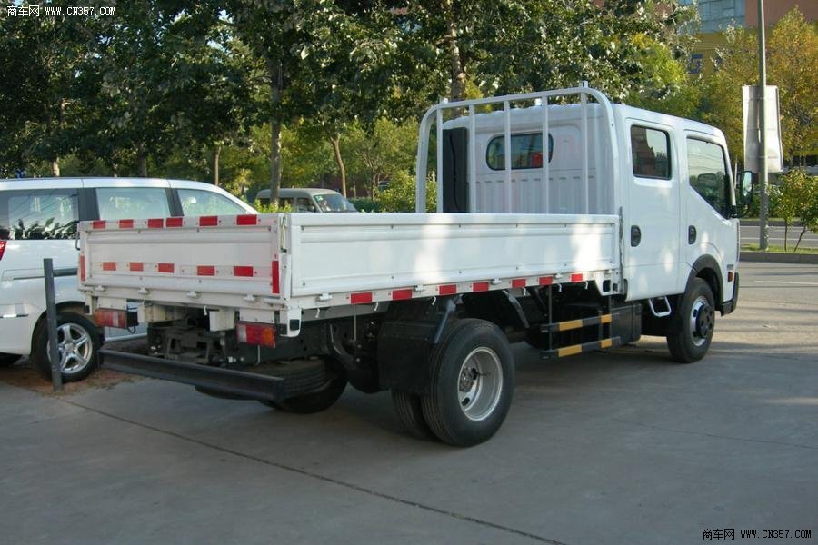 郑州日产 凯普斯达 130马力 栏板式 双排 长轴轻卡 zn1050b5z4