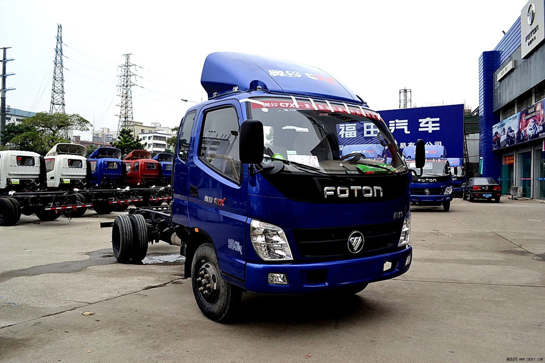 福田 奥铃ctx 129 马力 厢式 排半 轻卡 bj5049xxy-cf
