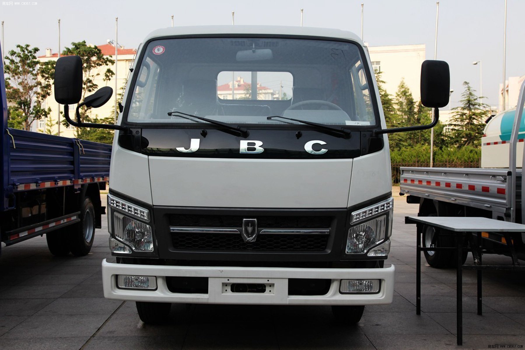 金杯 骐运 107马力 厢式 单排 轻卡 sy5044xxyd1-av