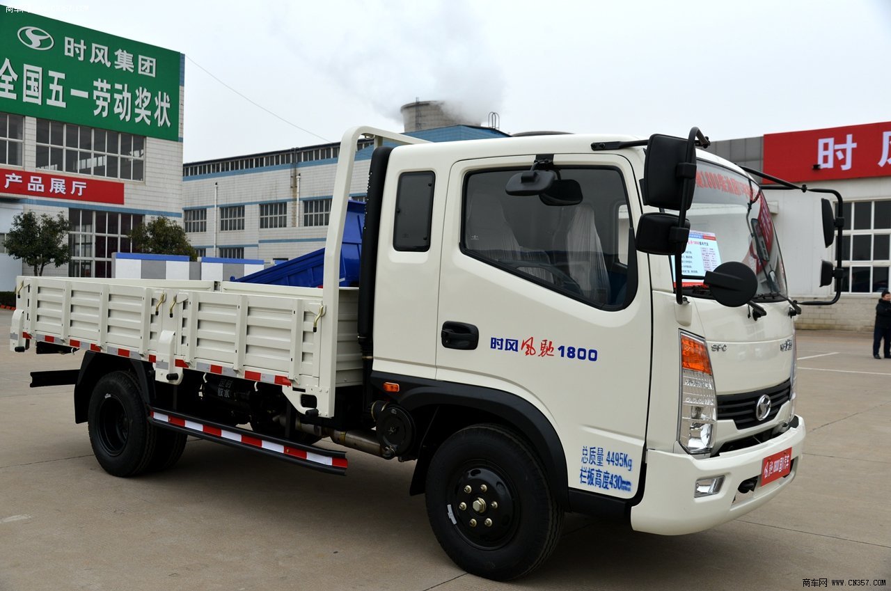 山东时风 风驰1800 轻卡 87马力 4×2 栏板式 单排 载货车 ssf1042hdj