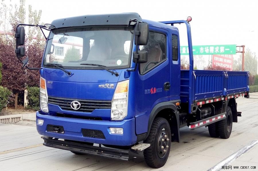 山东时风 风驰2000 中卡 140马力 4×2 栏板式 排半 载货车(ssf1152hj