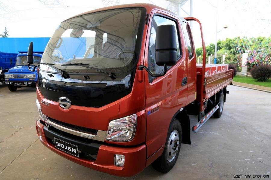 时骏汽车 时骏f530 轻卡 100马力 4×2 厢式 排半 载货车(lfj2045xxys