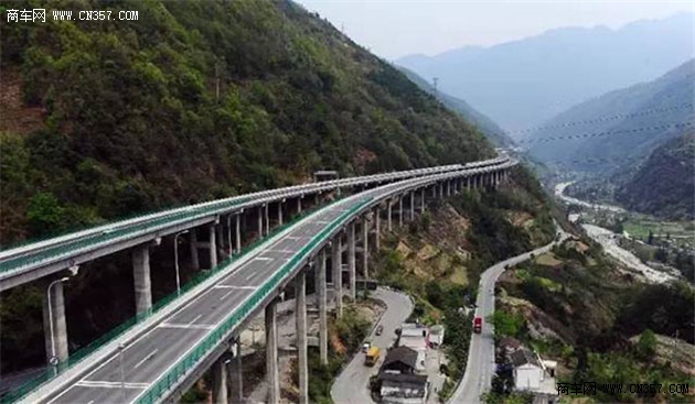 正文雅安市境内国,省干线中有多个中高山路段,特别是国道108线泥巴山