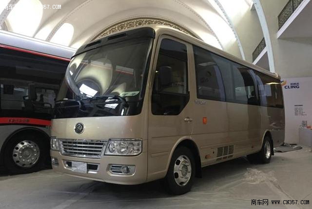 e18双源无轨车进京了宇通老大哥打响道路运输车展第一枪