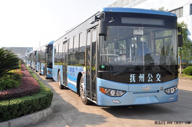近几年,上饶客车发展迅速,产销量年年翻番,占据江西本地市场份额占比