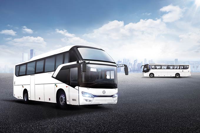 学成归来近距离感受金旅新凯歌