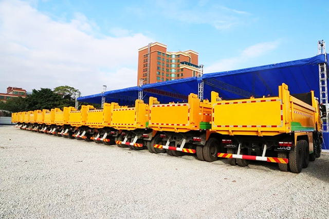 格尔发交付30辆全智能渣土车 助力广州新火车站建设