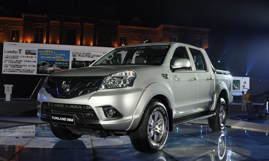 是福田汽车基于全新国际平台开发的第六代高端皮卡,其英文名为tunland