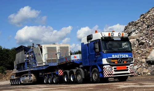 陕汽大件牵引车首次400吨重载试验成功