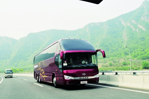 时运造就还是时势使然 代卧客车能否真替代