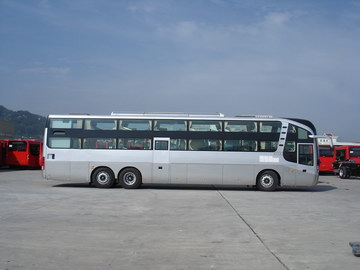 金旅卧铺客车 xml6145j18w