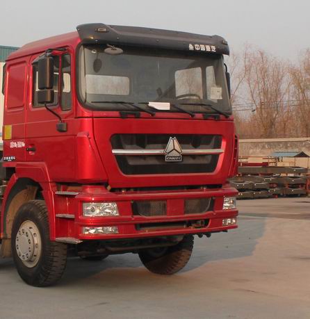中国重汽 HOKA 重卡 300马力 8×4 自卸车 ZZ3313M4061C1 