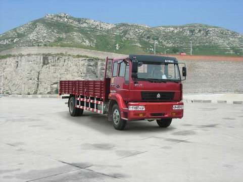 中国重汽 黄河少帅 中卡 220马力 4×2 栏板式 载货车 zz1164k5315c1