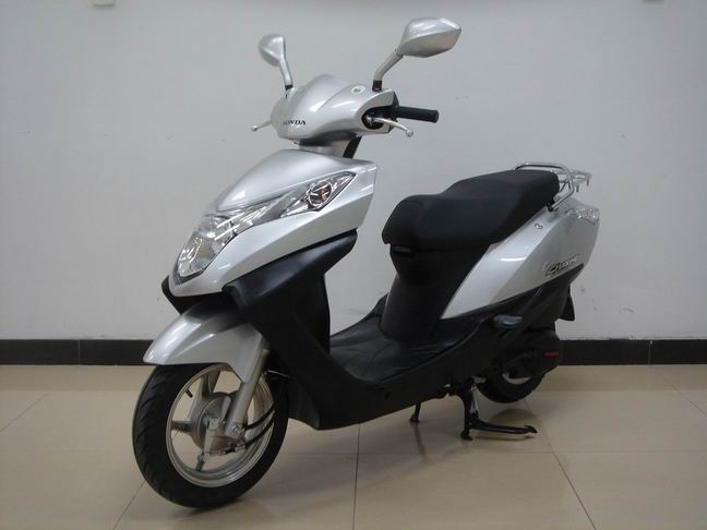 本田(honda)两轮摩托车 wh125t-6