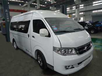 海格h5c系列 海格大海狮 139马力 10-15人 轻型客车 klq6540qe4