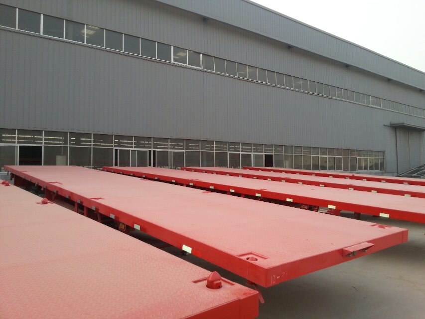 梁山恒通 13米 轻量化 集装箱运输车