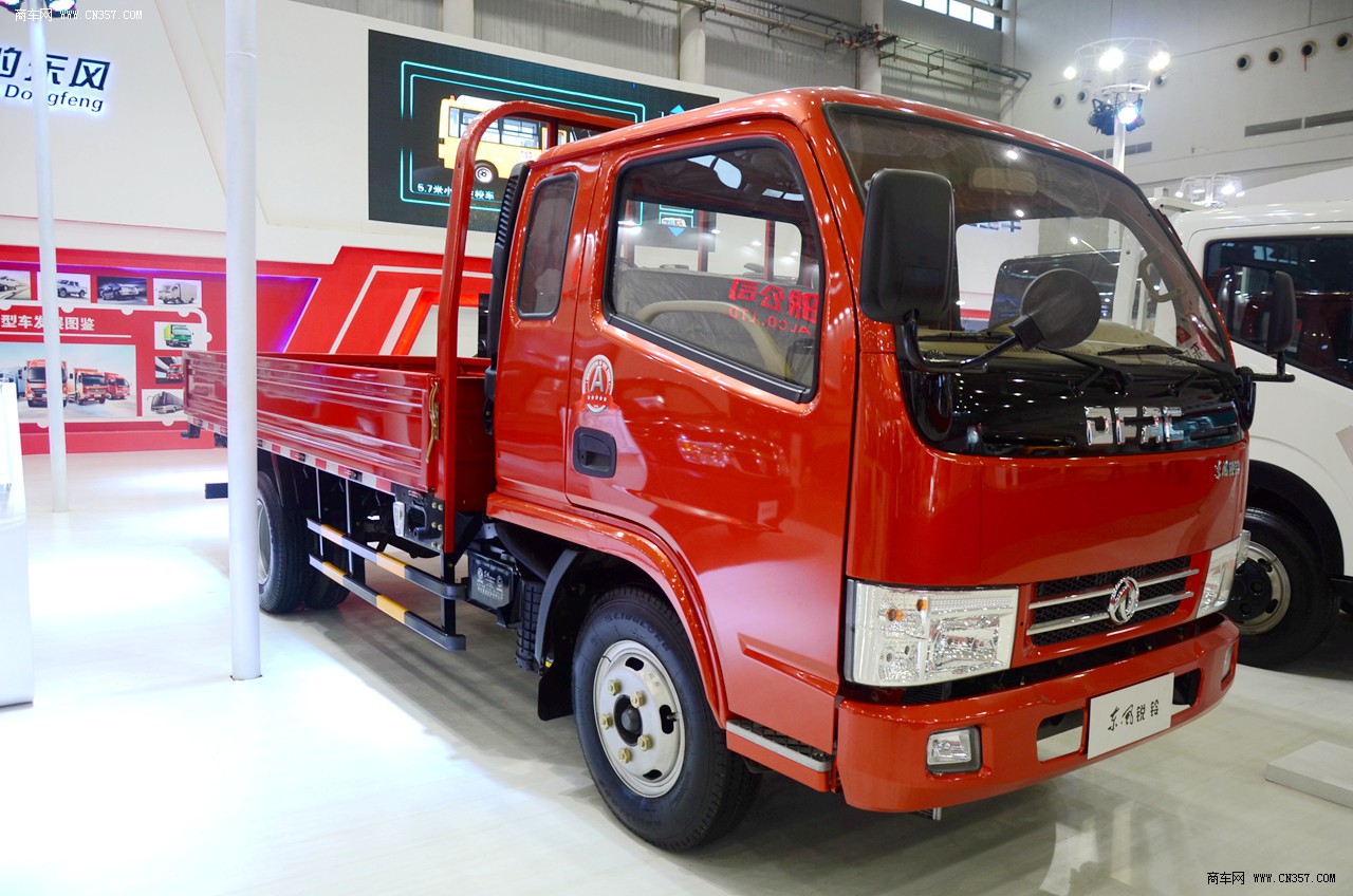 东风 锐铃 115马力 4x2 轻卡