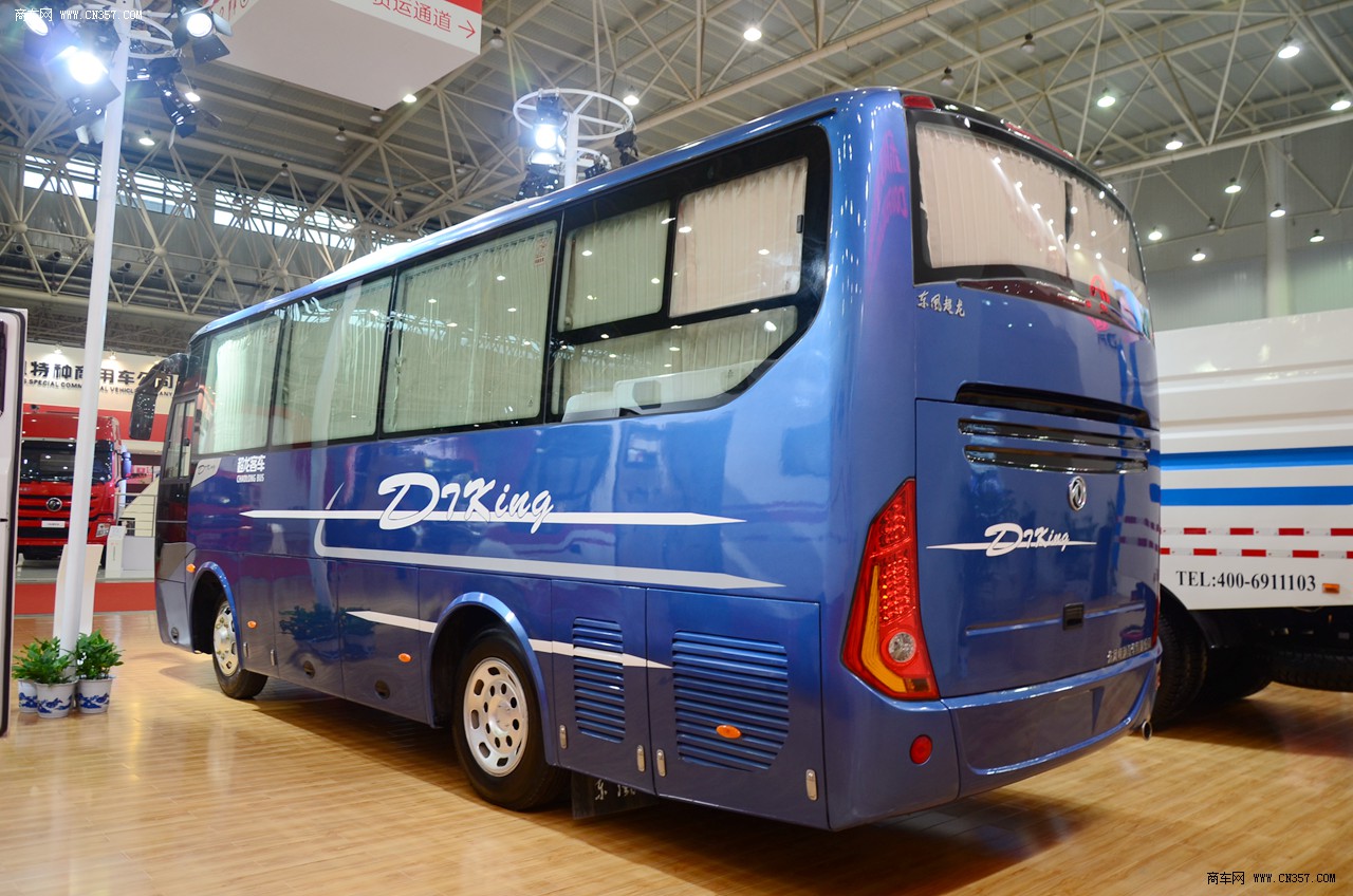 车展>东风实业展台>东风特汽客车展台>东风睿驰8米旅游客运大巴>东风
